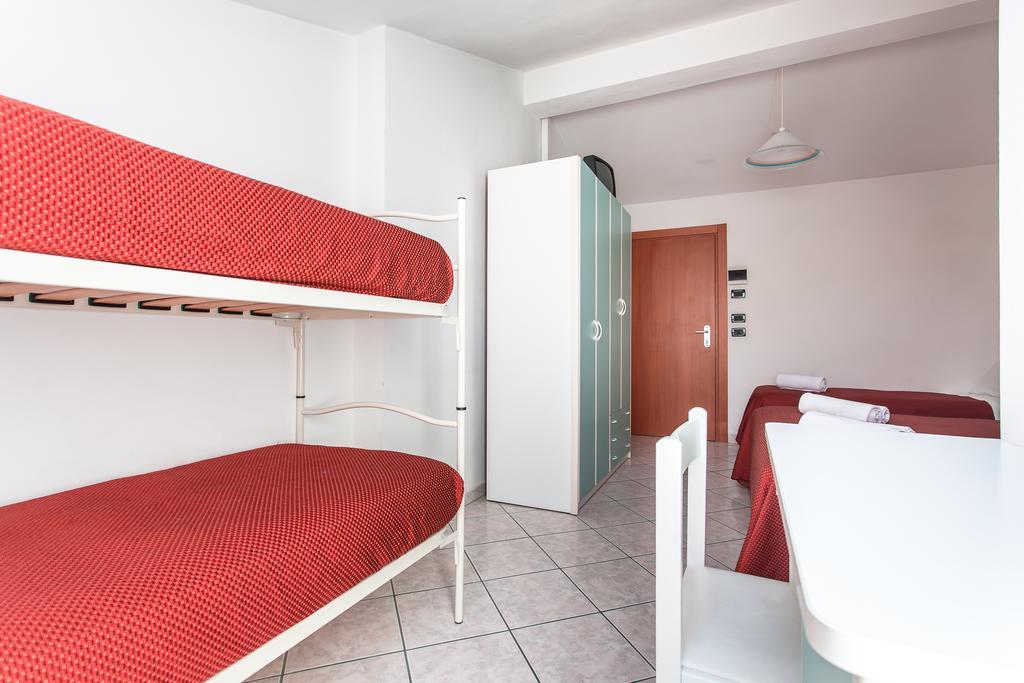 Hotel Giove Dipendenza Hotel Fiamma Cesenatico Room photo