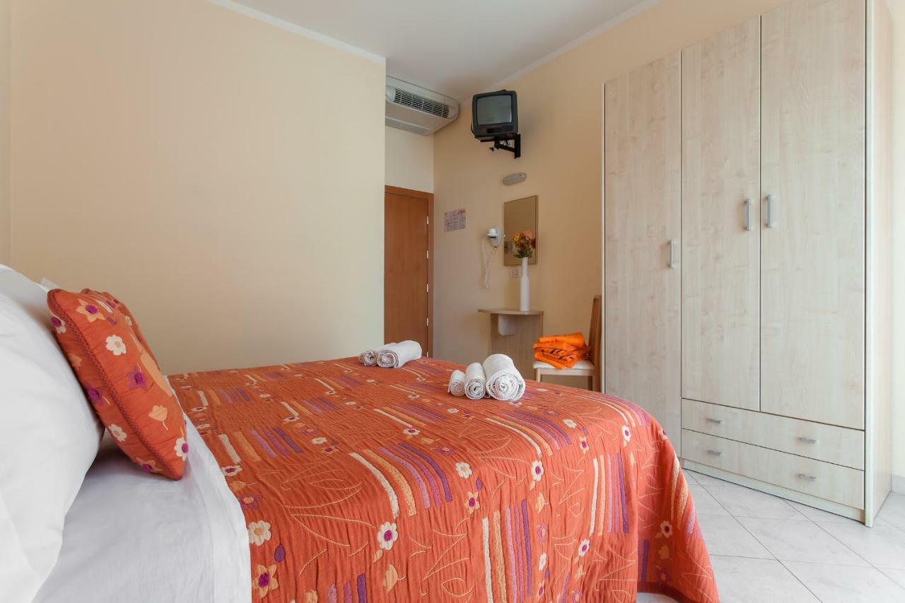 Hotel Giove Dipendenza Hotel Fiamma Cesenatico Exterior photo
